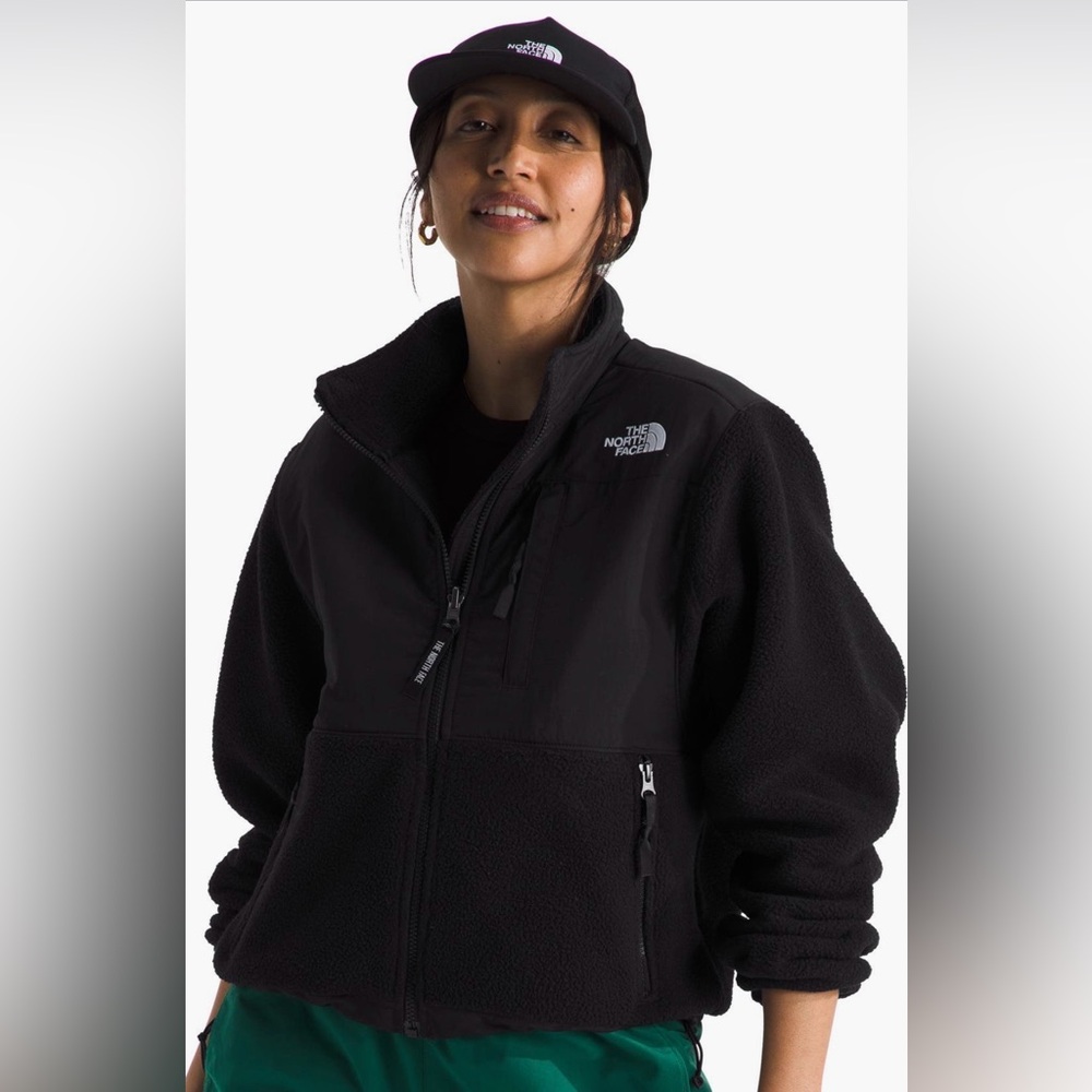 NWOT The North Face Retro Denali Black Jacket